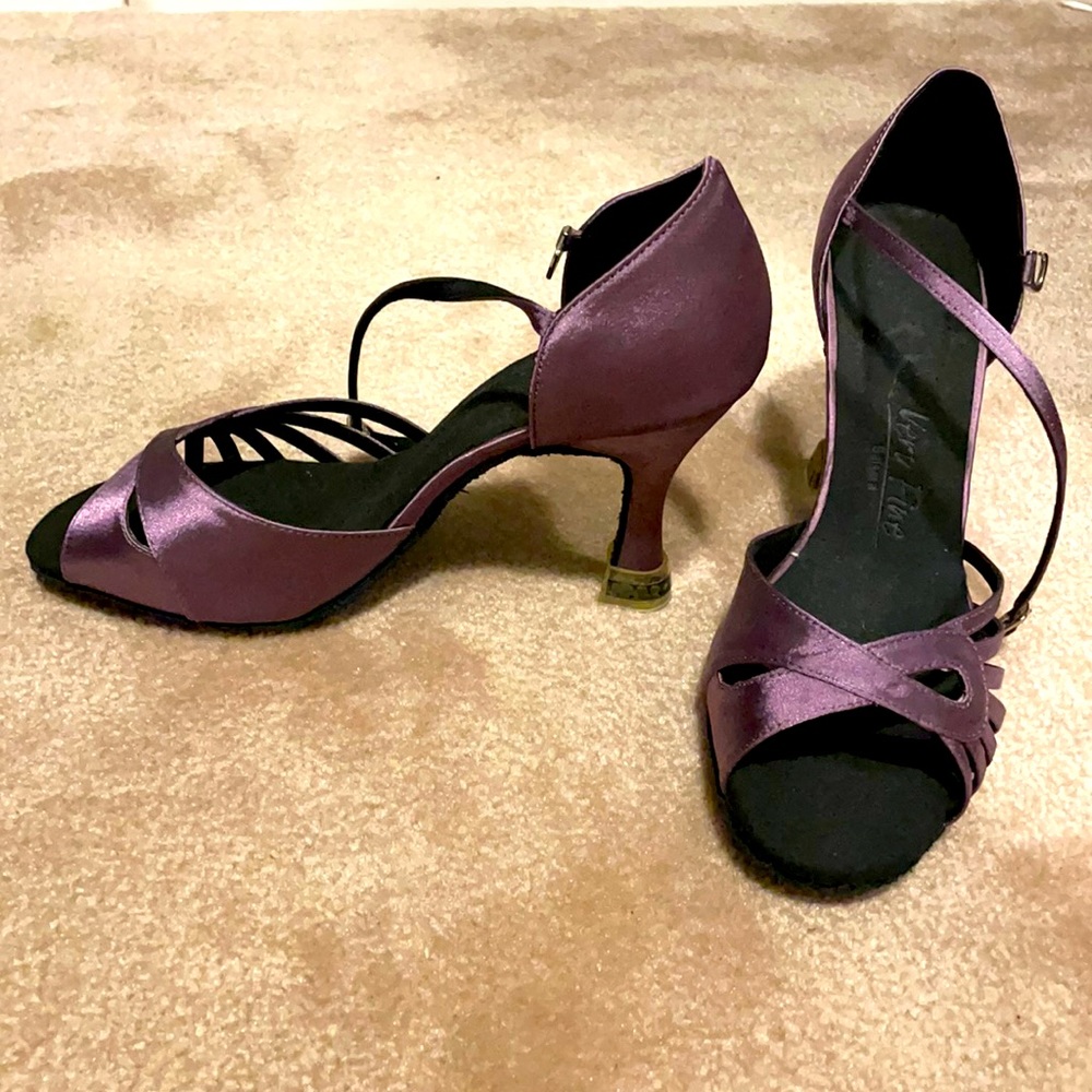 NWOT “Very Fine” Latin ballroom sandals